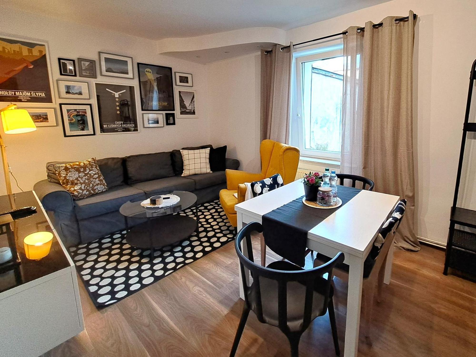 Gryfny Familok Apartman Katowice Kültér fotó